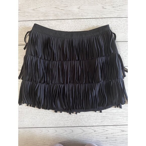 Guess Yuzi Mid Rise Layered Fringe Skirt Size Medium - Picture 2 of 4